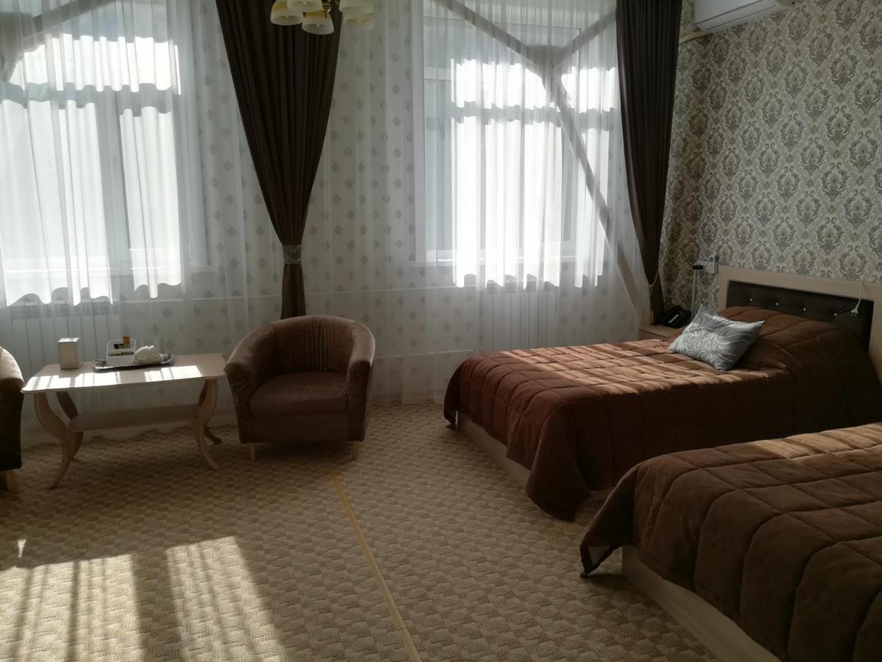 Hotel Bahetle Ekibasztuz Kültér fotó