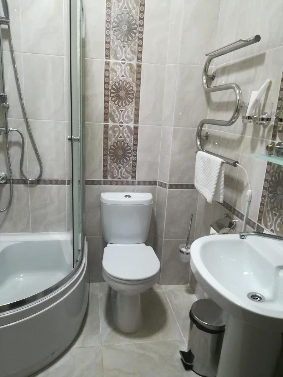 Hotel Bahetle Ekibasztuz Kültér fotó